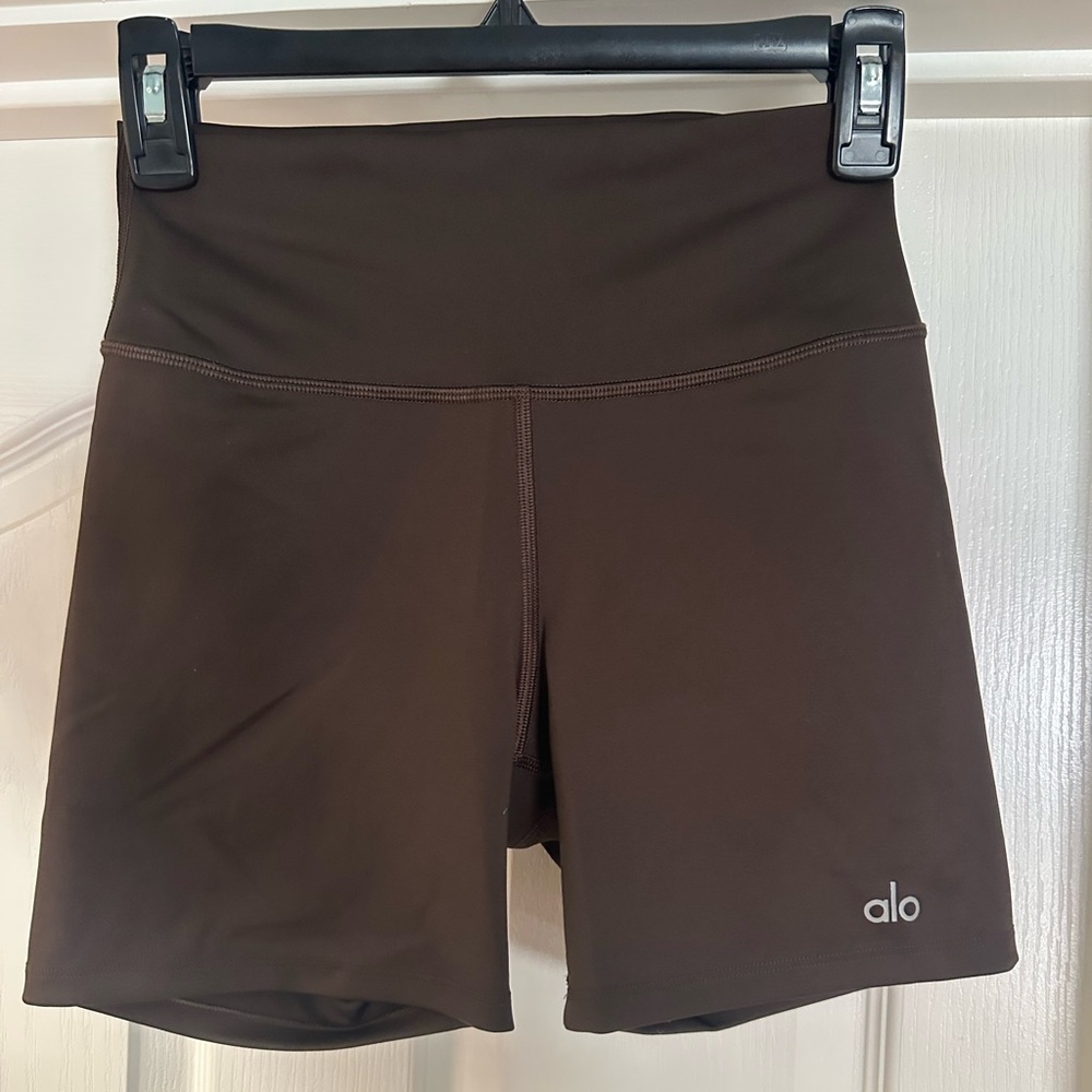 ALO yoga airlift shorts